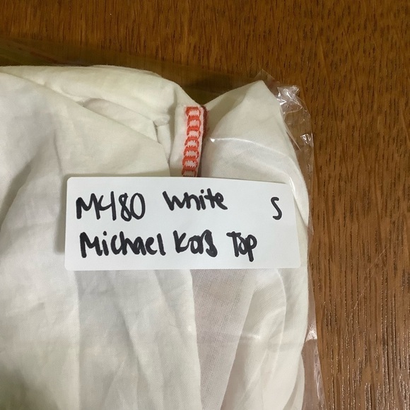 Michael Kors Top Sz Small White Cinnabar Aztec Red - Picture 10 of 11